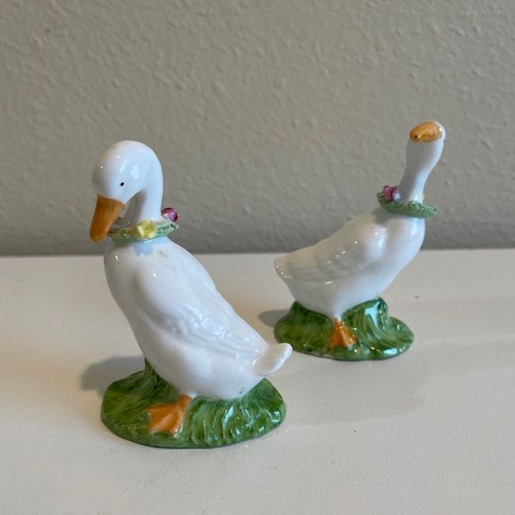 Other - Set of 2 White Geese Bone China Vintage Omnibus.